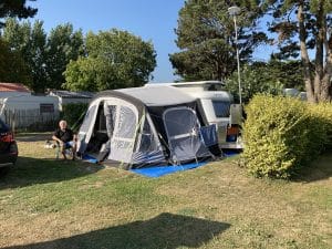Camping Du Vieux Château : Emplacement Camping