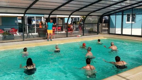 Camping Du Vieux Château : activité aquagym