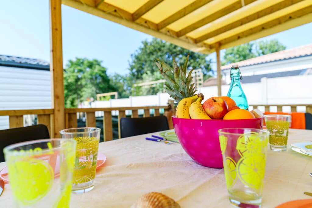 Camping Du Vieux Château : 20 Quietude Confort 3ch