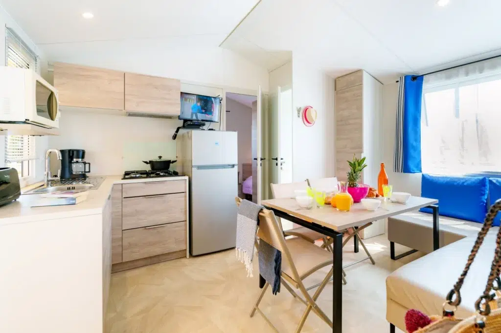 70 Club 5 2ch SLG6923