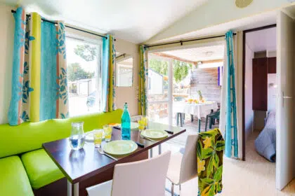 72 Escapade 2ch SLG6883