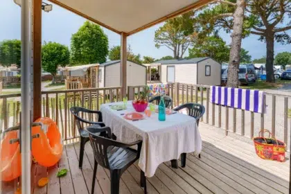 Locations 15 74 Escapade Confort 2 ch SLG6854